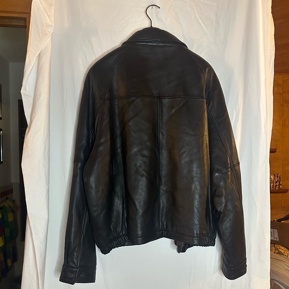 Men’s Roundtree and York leather jacket 56” chest - Picture 2 of 6